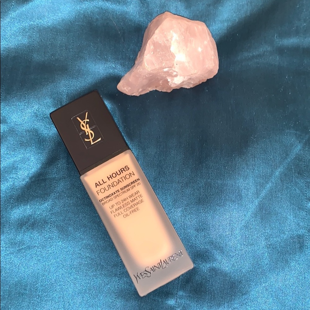 YSL All Hours Foundation B40